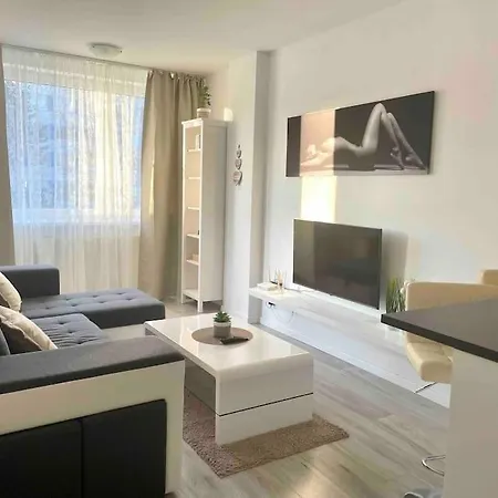 Appartement Great Location, Private Parking, New