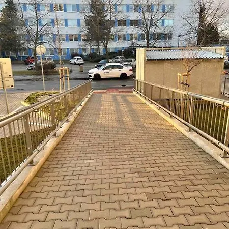 Great Location, Private Parking, New شقة *