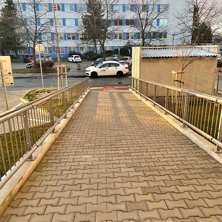 Great Location, Private Parking, New براتسيلافا